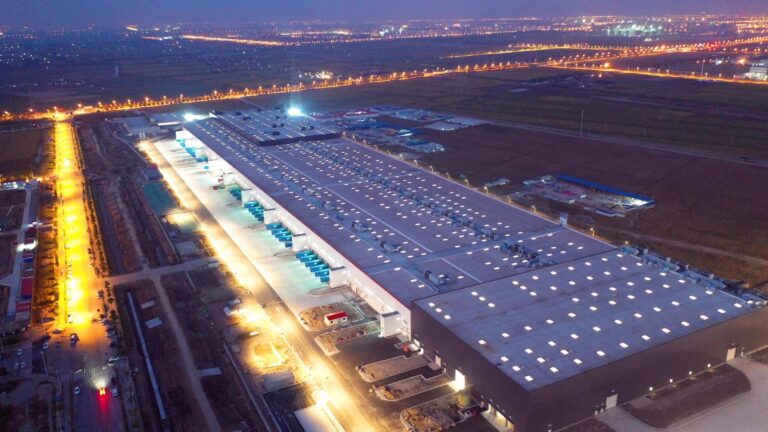 Industrial Real Estate Development: Strategies, Benefits, and Real-World Examples