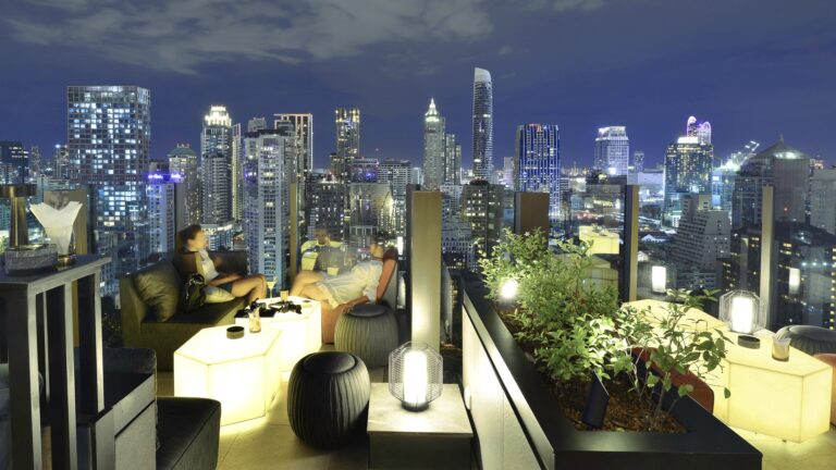 Living Property Management: A Complete Guide to Modern Real Estate Operations